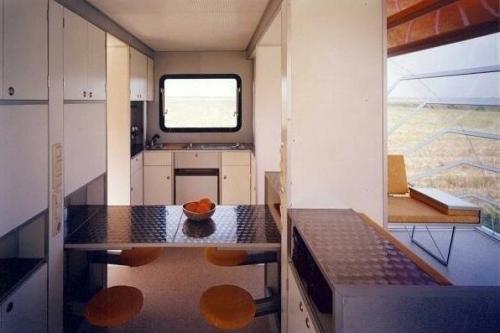 Необычный прицеп - дача. 03