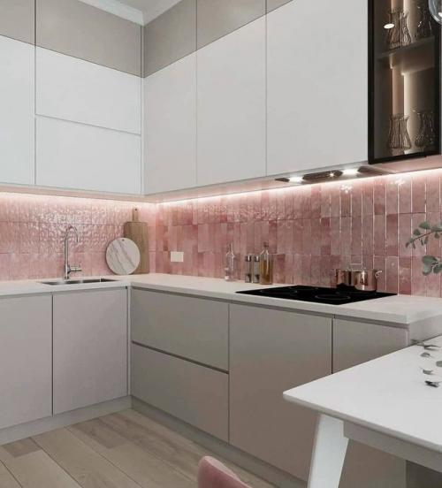 Розовая плитка как акцент на кухне. 03