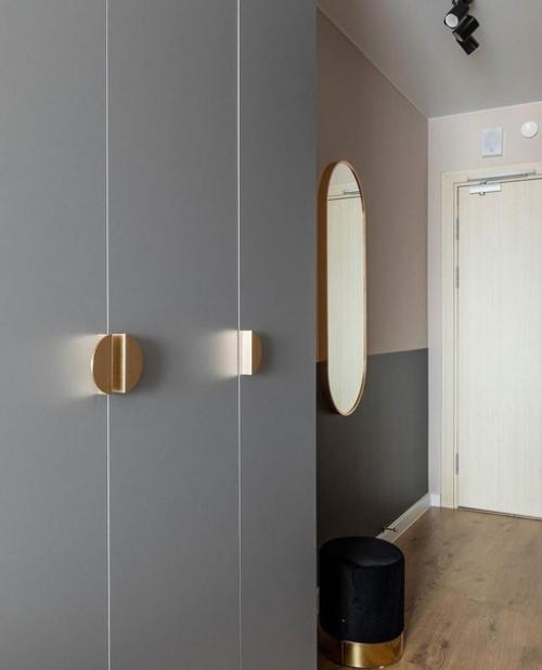 Эффектный интерьер без использования ярких цветов.