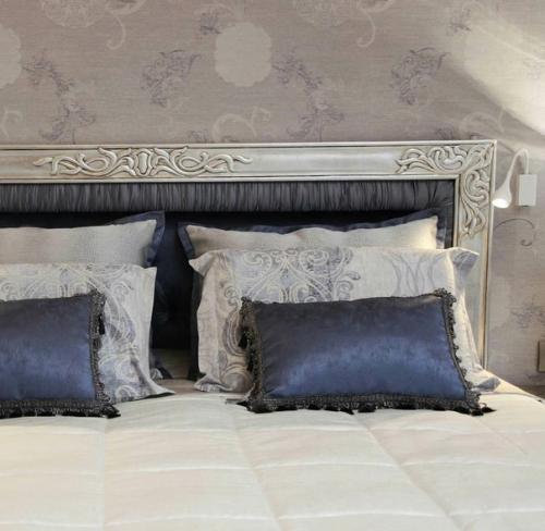 Симпатичная спальная комната.