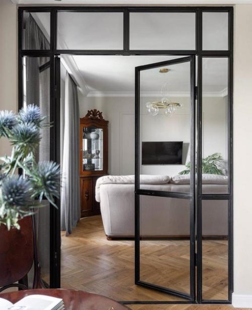 Женщина, которая будет жить в этой квартире. 05