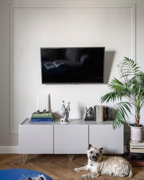 Женщина, которая будет жить в этой квартире. 01