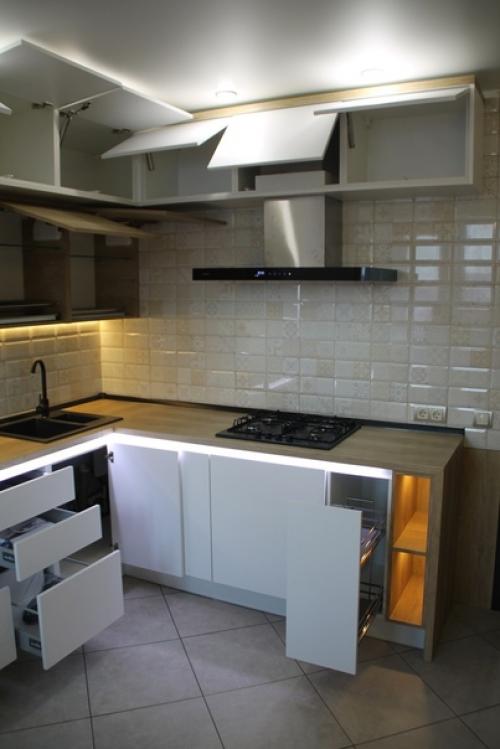 Кyхня в три yровня. 09