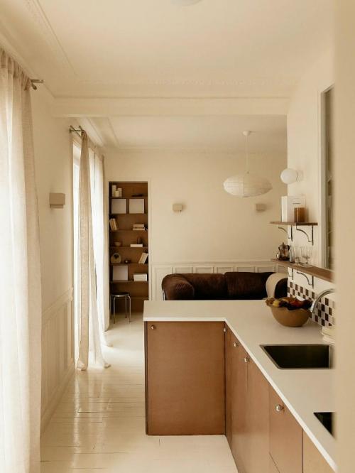 Парижская история с современным акцентом. 02