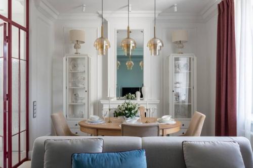 Трёхкомнатная квартира с акцентными панно и характером. 05