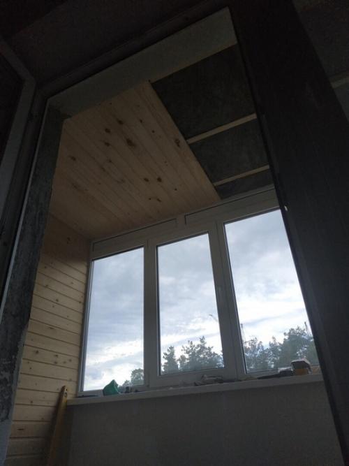 Делал балкон по выходным, это заняло много времени. 05