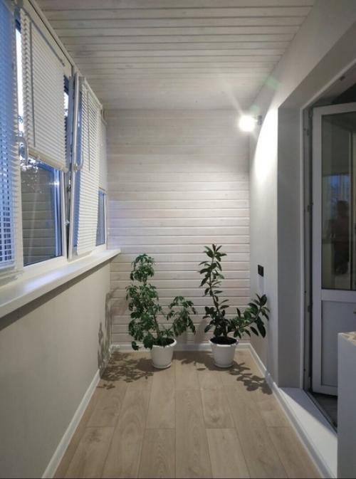 Делал балкон по выходным, это заняло много времени. 09