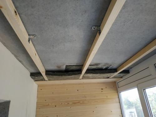 Делал балкон по выходным, это заняло много времени. 03