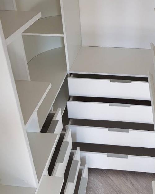 Сделали гардеробную вместо кладовой! 06