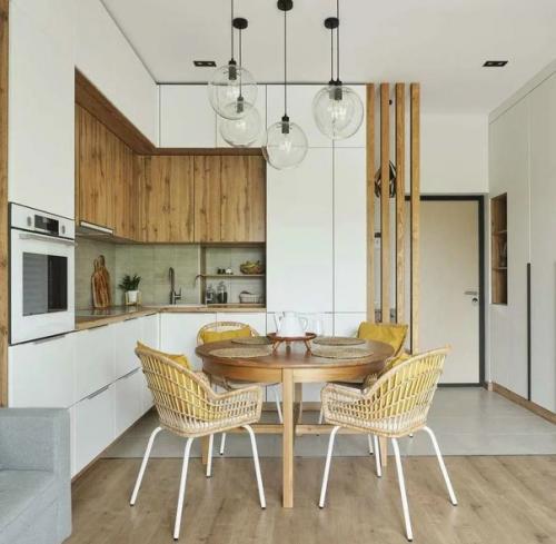 Хозяева с помощью интерьера свою индивидуальности подчеркнули. 02