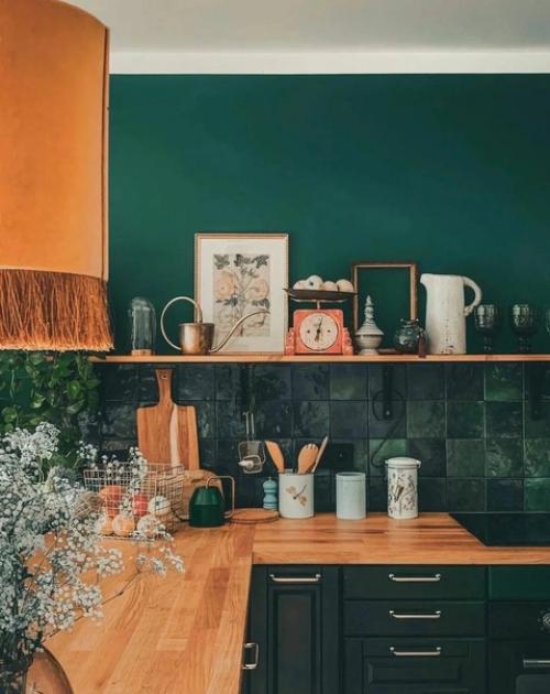 Кухня в темно-зеленом цвете. 03