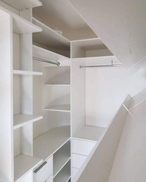 Сделали гардеробную вместо кладовой! 04