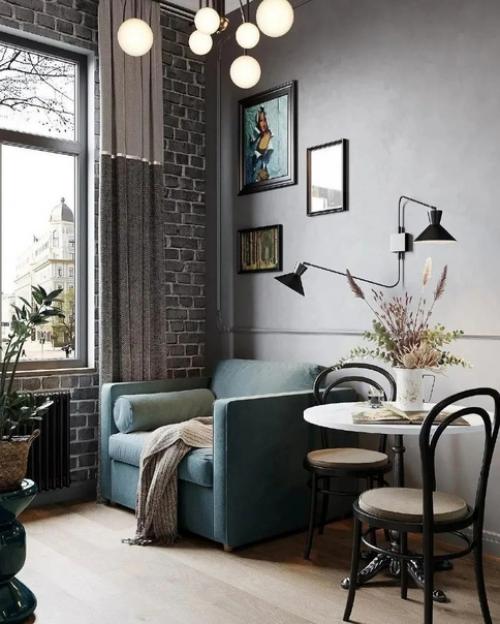 Эта квартира - студия совсем маленькая, всего 13 м 2. 04