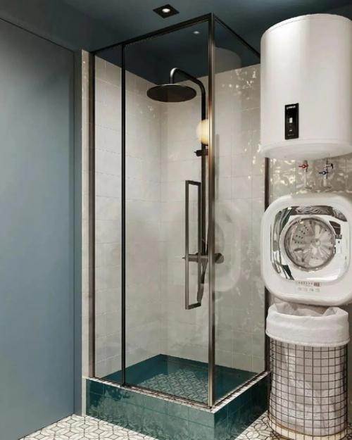 Эта квартира - студия совсем маленькая, всего 13 м 2. 01