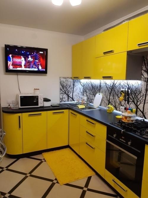 А мне очень понравился фартук.