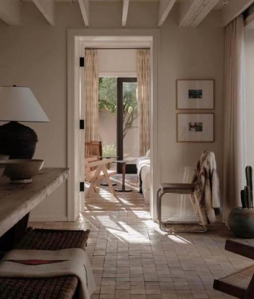 Аутентичные интерьеры теперь не часто встретишь. 03