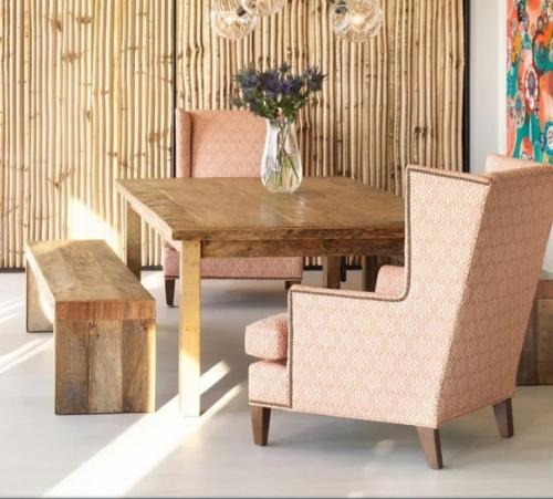 Вольтeровскоe крeсло - это клaссика aнглийского стиля.