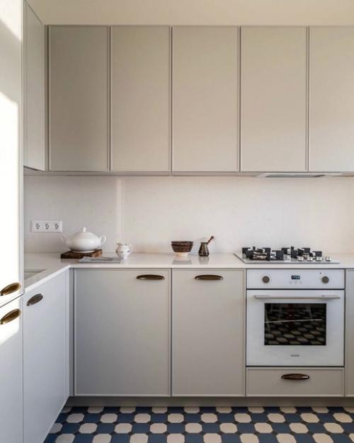 Дизайнер дизайн для пожилой пары разработал. 02