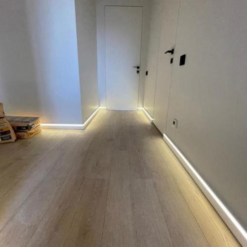 Отличное решение для оформления коридора. 02