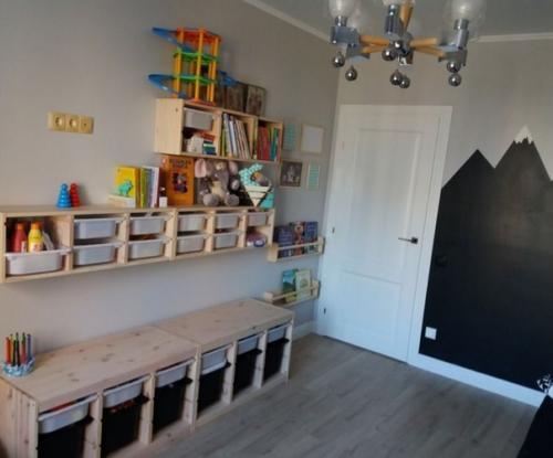 Стена на которой можно рисовать - это прям вау. 01