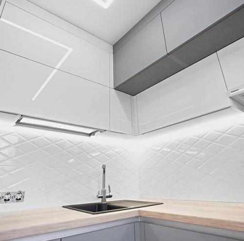 Дизайн интерьера кухни в сером цвете. 03