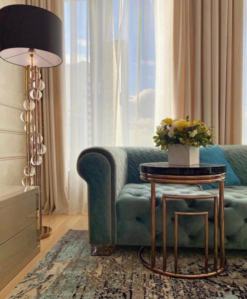 Стильная, элегантная кухня объединенная с гостиной. 03