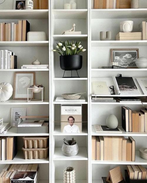 Очень простые мебель и цвет стен. 02