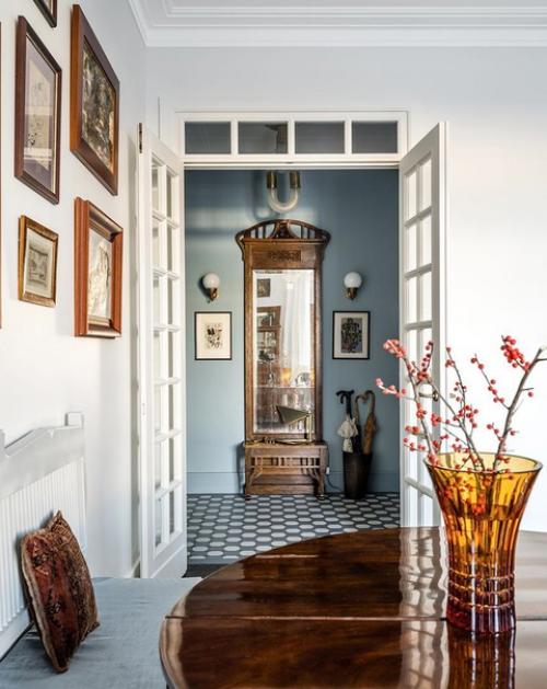 Просторная квартира площадью 72 м 2 в Сталинке.