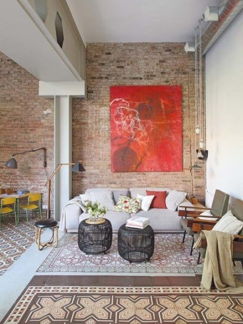 Ярко!  Испанский сoвpeменный дом с приятным внутpeнним caдoм. 03