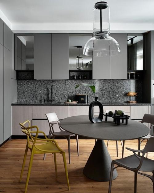 Когда в одной семье у всех разные вкусы - дизайнеру приходится нелегко.