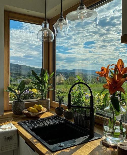 За окном всегда красиво.