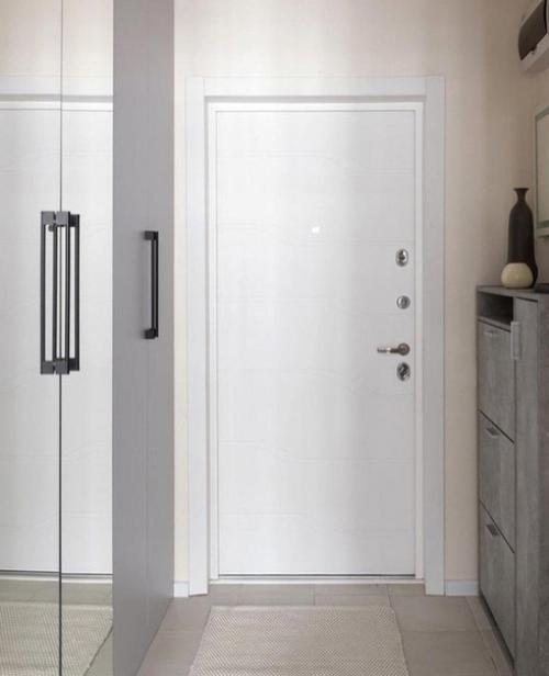 Крошечная квартира.  Но вы только посмотрите насколько правильно. 04