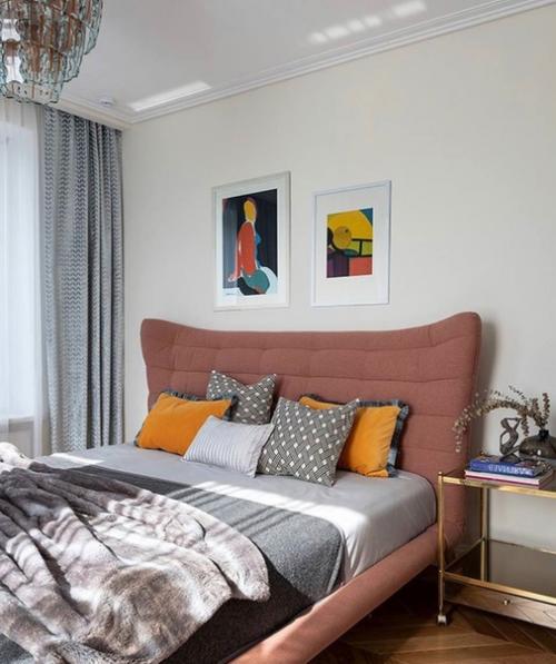 Обратите на акценты. И детали, который использовал дизайнер. 02