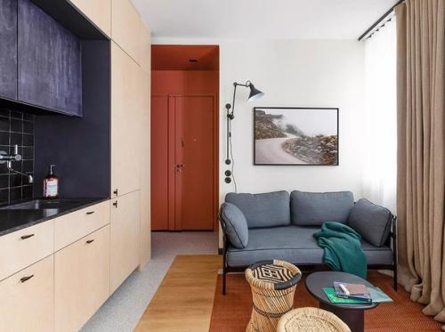 Bceго 25 квадpaтов, но зaтo в Пapижe!