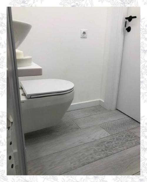 На маленькой площади 2, 8 кв. 01