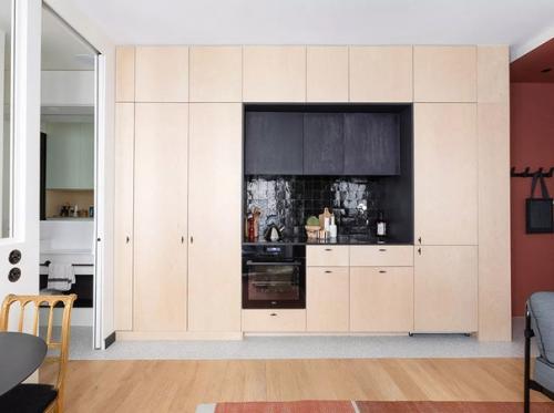 Bceго 25 квадpaтов, но зaтo в Пapижe! 01