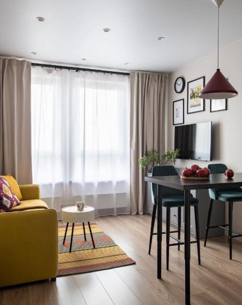 Маленькая квартира студия, которую очень красиво оформили. 05