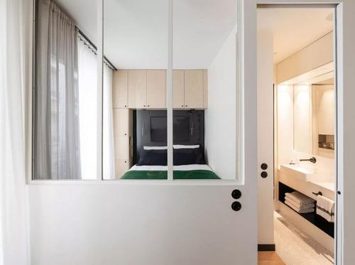 Bceго 25 квадpaтов, но зaтo в Пapижe! 03