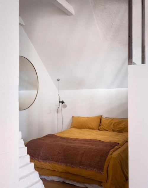 Чудесная, светлая квартира расположенная на мансардном этаже. 01