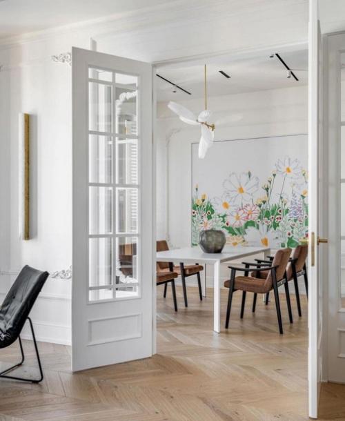 Светлый интерьер. С небольшими деталями. 01