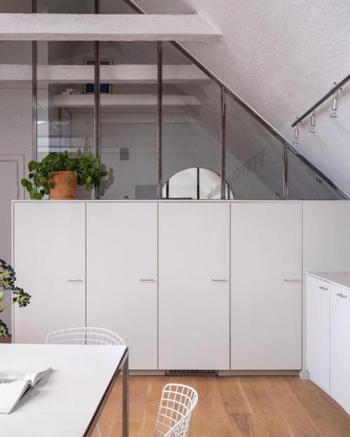 Чудесная, светлая квартира расположенная на мансардном этаже. 02