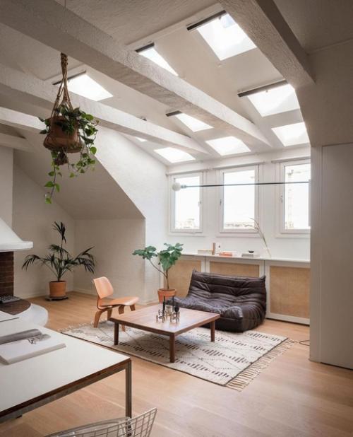 Чудесная, светлая квартира расположенная на мансардном этаже. 04