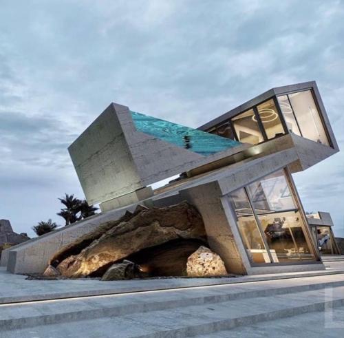 Внутри этот дом обычно выглядит. 03