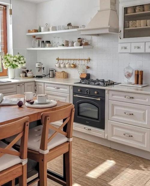 Уютный, приятный интерьер загородного дома. 03