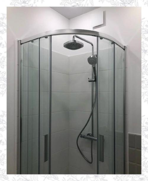 На маленькой площади 2, 8 кв. 03