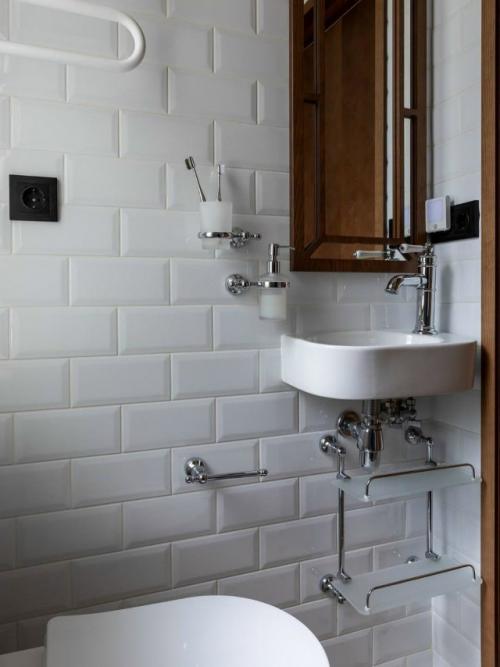 Квартира в сталинке.  В старинном доме 1956 года дизайнеру удалось создать современный интерьер для молодой девушки. 08