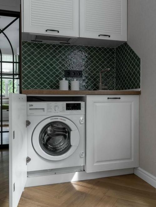 Квартира в сталинке.  В старинном доме 1956 года дизайнеру удалось создать современный интерьер для молодой девушки. 05