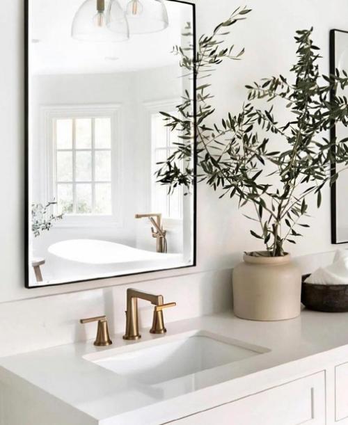 Белоснежная ванная комната. 01