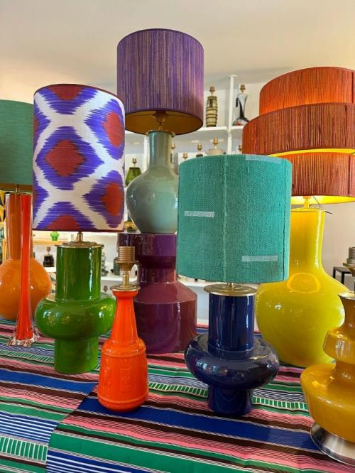 Свет и фактура: стильные настольные лампы для вдохновения. 05