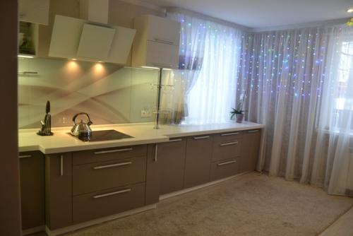 Ковер на кухню, не самое практичное решение.